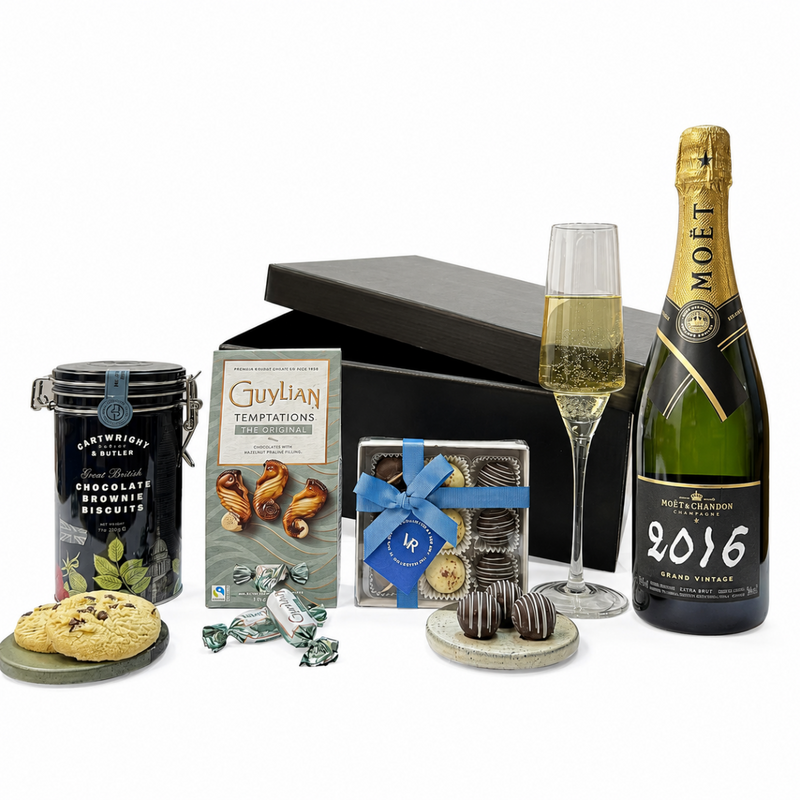 Grand Vintage Moet & Chocolate Hamper